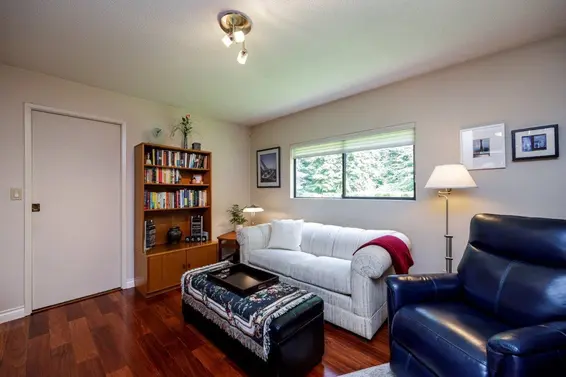 4588 Cliffmont Road, North Vancouver For Sale - image 21