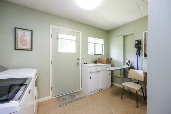 4588 Cliffmont Road, North Vancouver For Sale - image 31