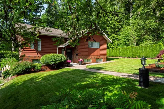 4588 Cliffmont Road, North Vancouver For Sale - image 37