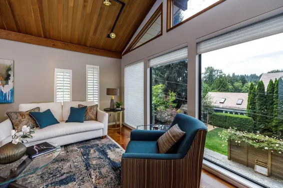 4588 Cliffmont Road, North Vancouver For Sale - image 5