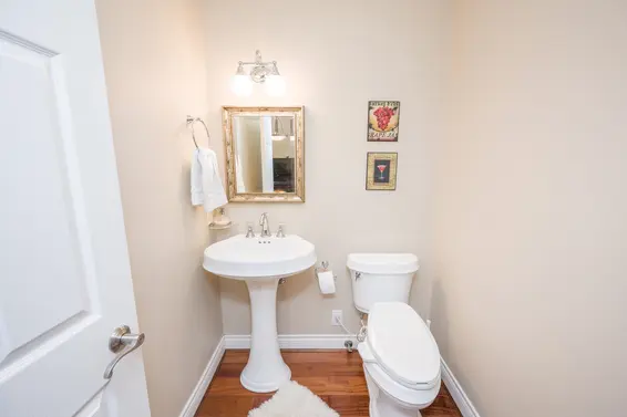 2349 Marine Drive, West Vancouver For Sale - image 11