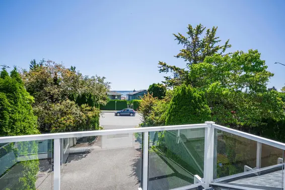 2349 Marine Drive, West Vancouver For Sale - image 16