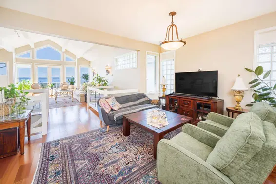 2349 Marine Drive, West Vancouver For Sale - image 3