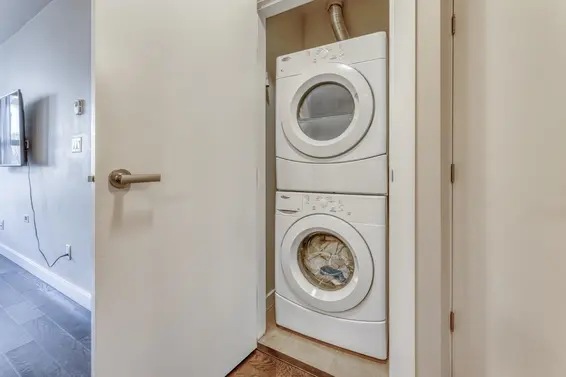 302 1182 West 16th Street, North Vancouver For Sale - image 19