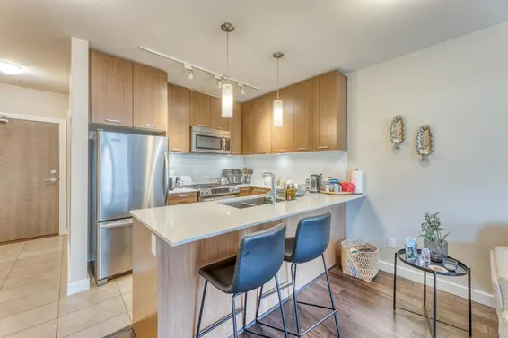 302 1182 West 16th Street, North Vancouver For Sale - image 7