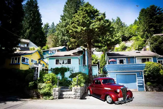 6575 Nelson Avenue, West Vancouver
