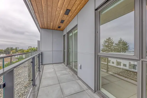 557 422 East 3rd Street, North Vancouver For Sale - image 11