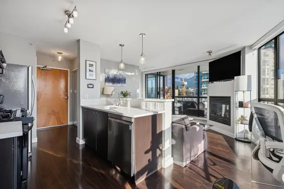 1001 124 West 1st Street, North Vancouver For Sale - image 7