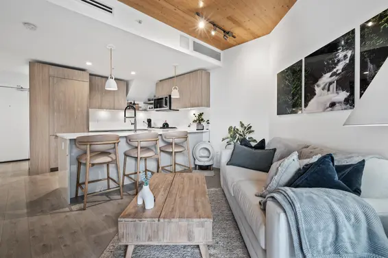 614 108 East 8th Street, North Vancouver For Sale - image 4
