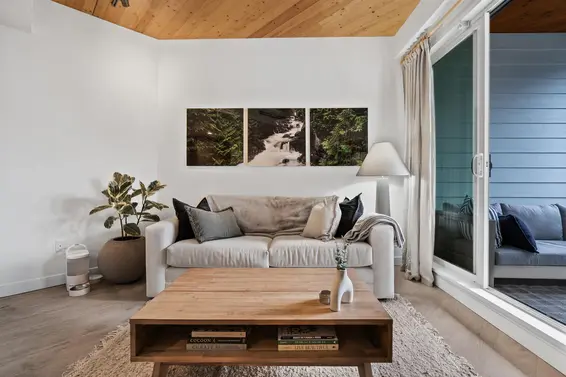 614 108 East 8th Street, North Vancouver For Sale - image 5