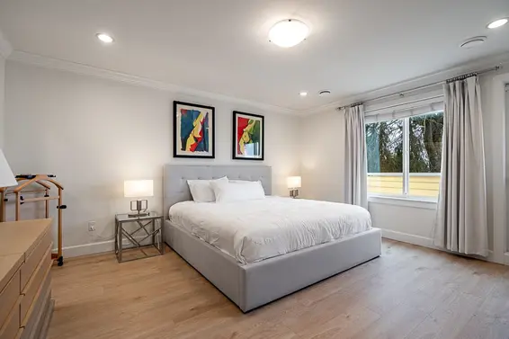 359 East 13th Street, North Vancouver For Sale - image 17