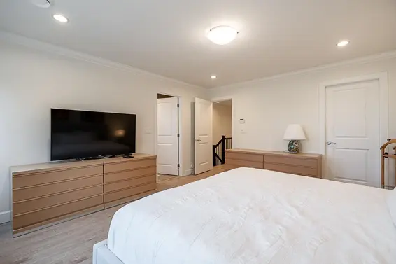 359 East 13th Street, North Vancouver For Sale - image 18