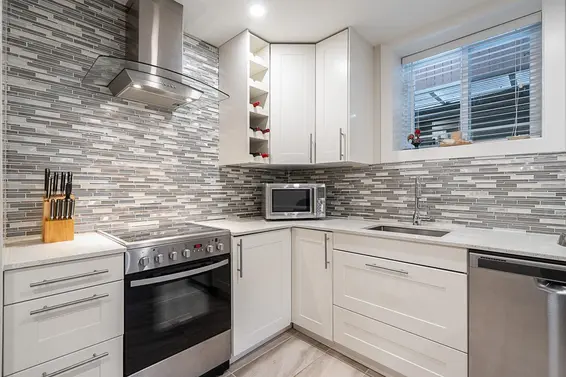 359 East 13th Street, North Vancouver For Sale - image 31