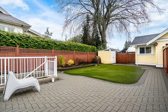 359 East 13th Street, North Vancouver For Sale - image 34