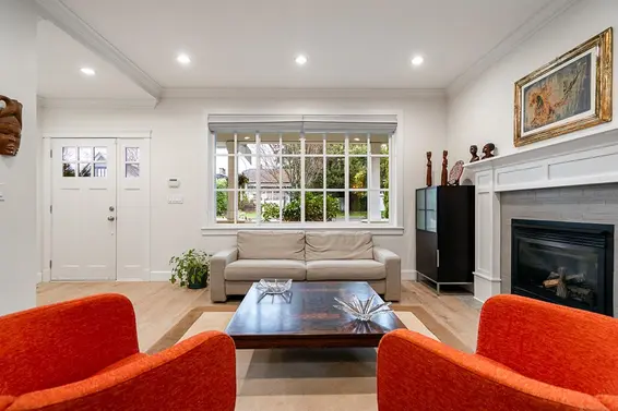 359 East 13th Street, North Vancouver For Sale - image 5