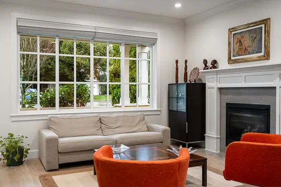 359 East 13th Street, North Vancouver For Sale - image 9