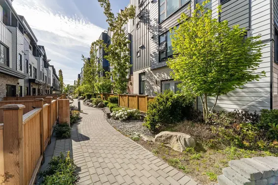 425 525 East 2nd Street, North Vancouver For Sale - image 26