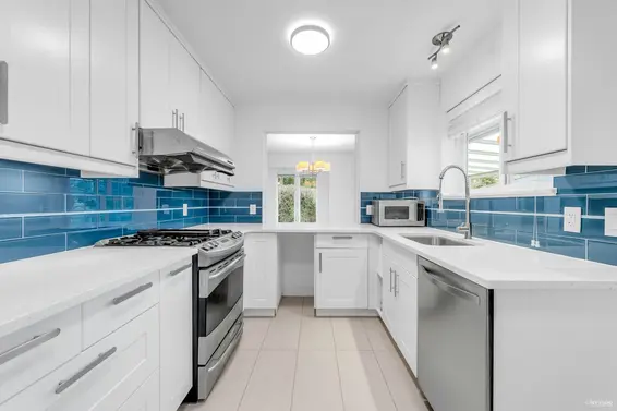 50 Glenmore Drive, West Vancouver For Sale - image 15