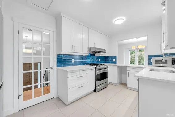 50 Glenmore Drive, West Vancouver For Sale - image 19