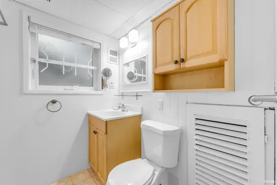 50 Glenmore Drive, West Vancouver For Sale - image 27