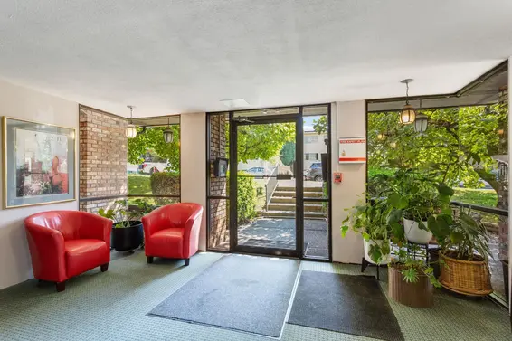303 134 West 20th Street, North Vancouver For Sale - image 27