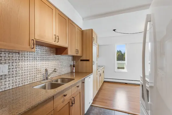 303 134 West 20th Street, North Vancouver For Sale - image 9