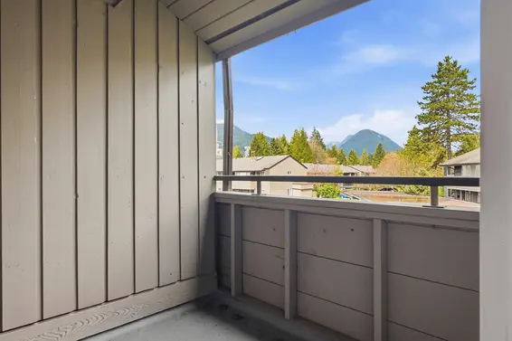 2329 Mountain Highway, North Vancouver For Sale - image 16