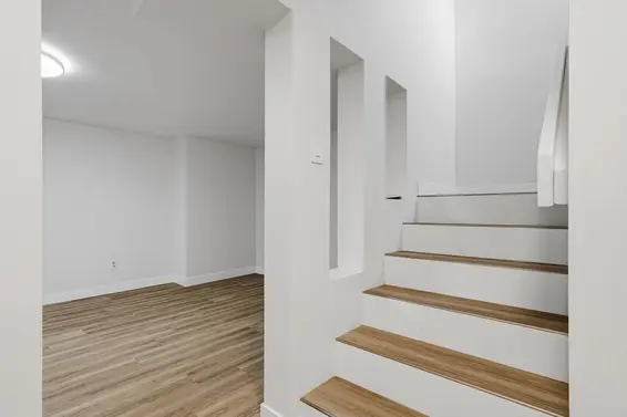 2329 Mountain Highway, North Vancouver For Sale - image 30