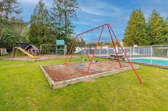 2329 Mountain Highway, North Vancouver For Sale - image 37