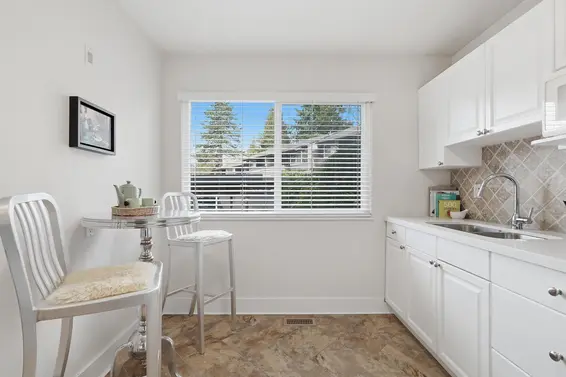 2329 Mountain Highway, North Vancouver For Sale - image 6