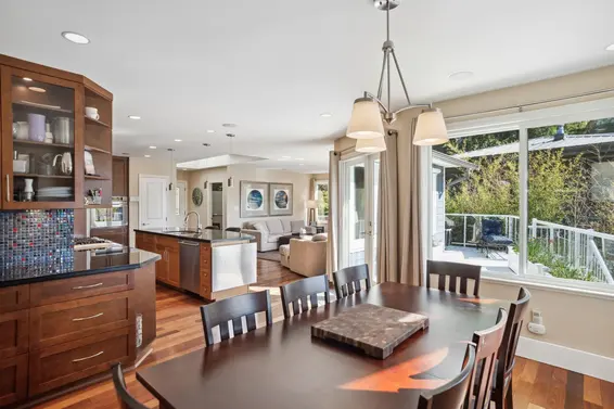 5755 Telegraph Trail, West Vancouver For Sale - image 11