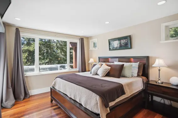 5755 Telegraph Trail, West Vancouver For Sale - image 12