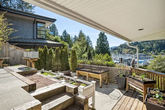 5755 Telegraph Trail, West Vancouver For Sale - image 19