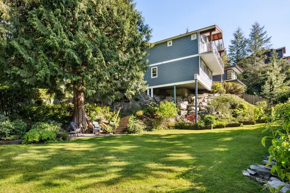 5755 Telegraph Trail, West Vancouver For Sale - image 4