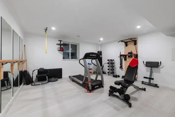 744 East 15th Street, North Vancouver For Sale - image 31