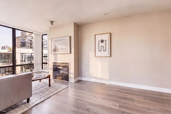 807 151 West 2nd Street, North Vancouver For Sale - image 4