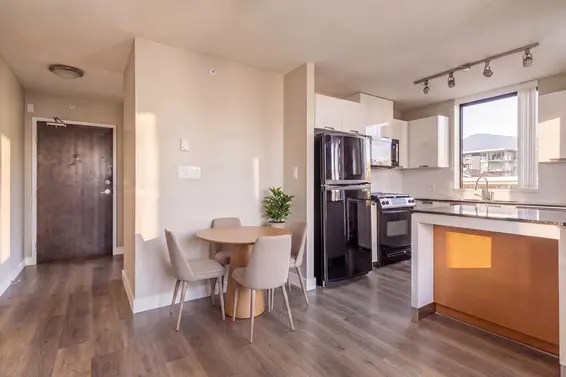 807 151 West 2nd Street, North Vancouver For Sale - image 6