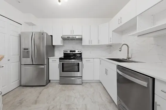 204 1550 Fell Avenue, North Vancouver For Sale - image 2