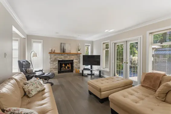 2465 Berton Place, North Vancouver For Sale - image 13