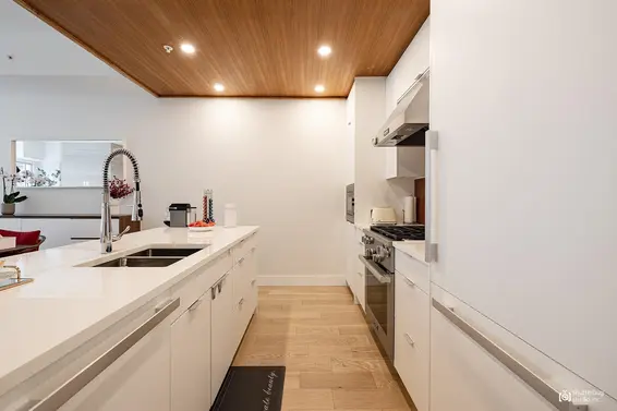 104 6687 Nelson Avenue, Vancouver For Sale - image 6