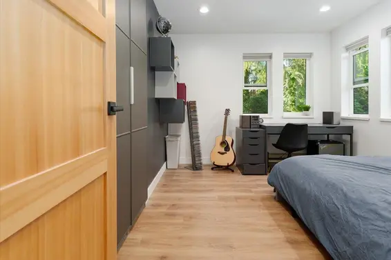 1039 West Keith Road, North Vancouver For Sale - image 26