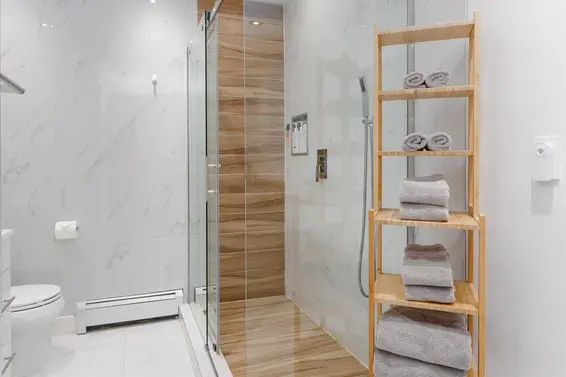1039 West Keith Road, North Vancouver For Sale - image 34