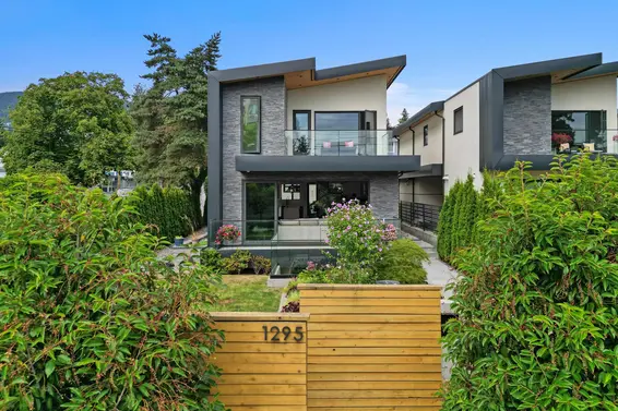 1295 Duchess Avenue, West Vancouver