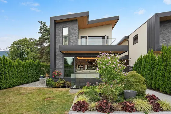 1295 Duchess Avenue, West Vancouver For Sale - image 33