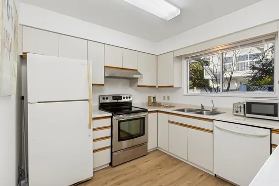 232 East 11th Street, North Vancouver For Sale - image 13