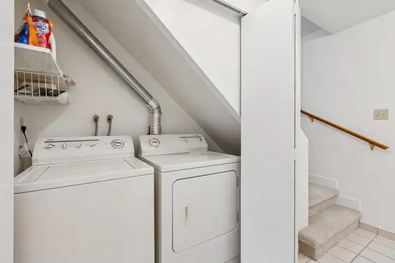 232 East 11th Street, North Vancouver For Sale - image 20