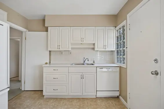657 East Keith Road, North Vancouver For Sale - image 13