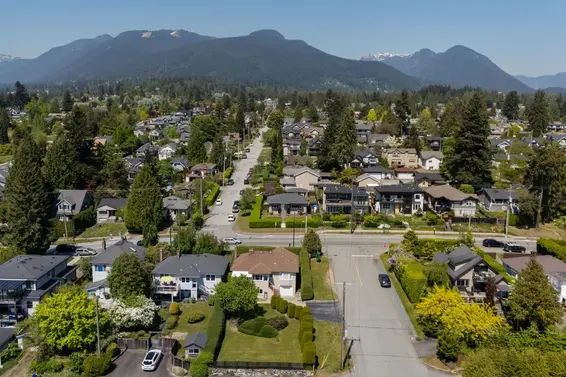 657 East Keith Road, North Vancouver For Sale - image 28