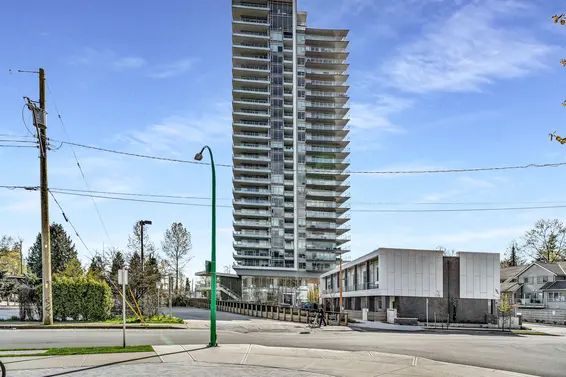 1506 200 Klahanie Court, West Vancouver For Sale - image 2