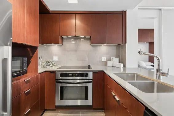 1101 158 West 13th Street, North Vancouver For Sale - image 13
